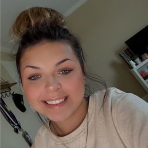 Meet your Posher, Sierra